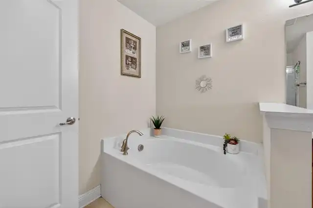 Listing Photo 13