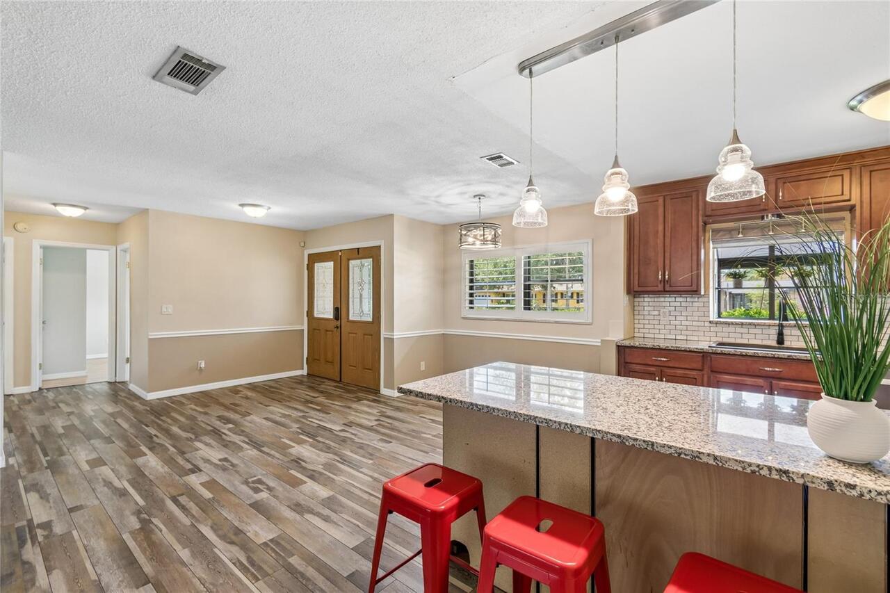 Listing Photo 17