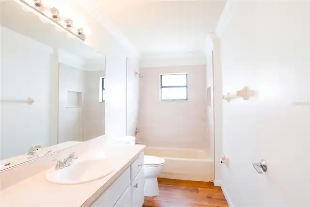 Listing Photo 20