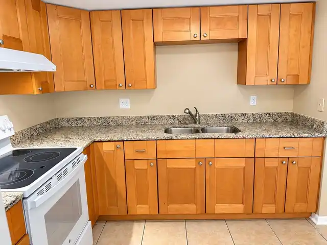 Listing Photo 7