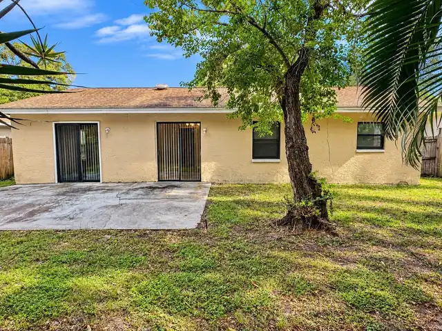 Listing Photo 17