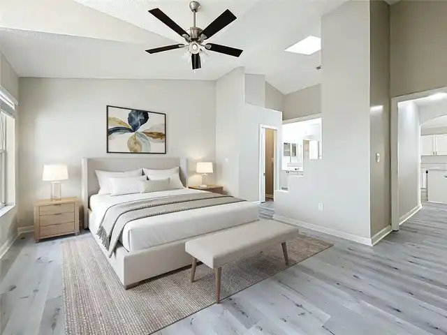 Listing Photo 11