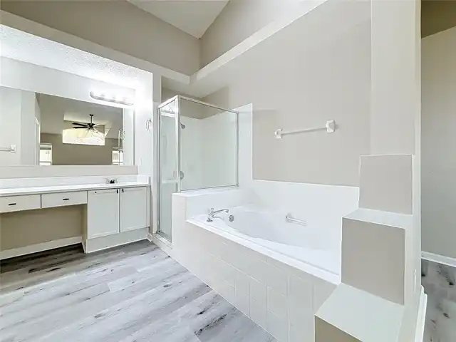 Listing Photo 14