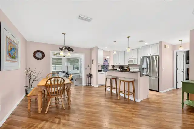 Listing Photo 7