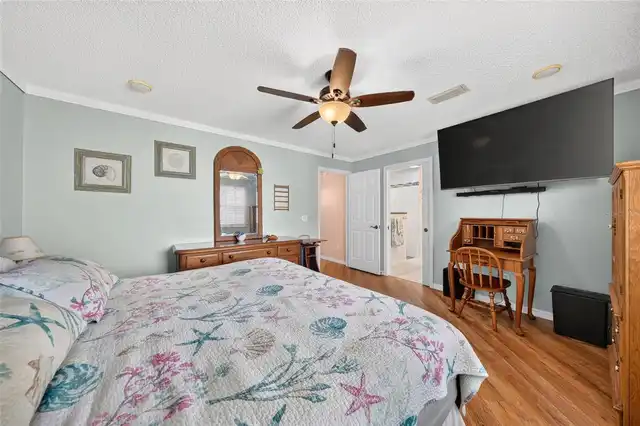 Listing Photo 33
