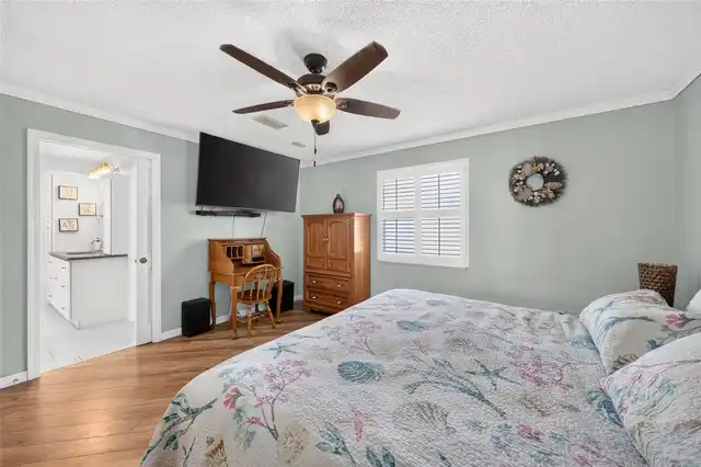 Listing Photo 35