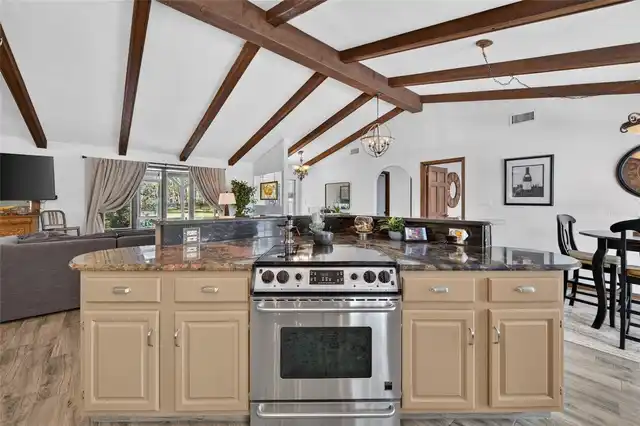 Listing Photo 15