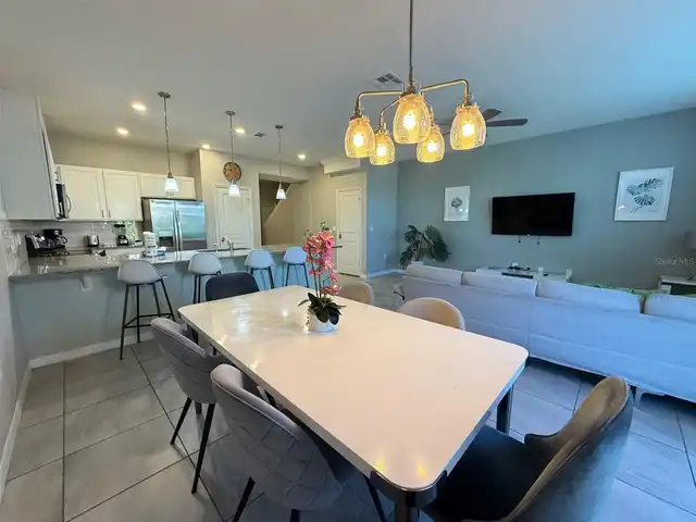 Listing Photo 10