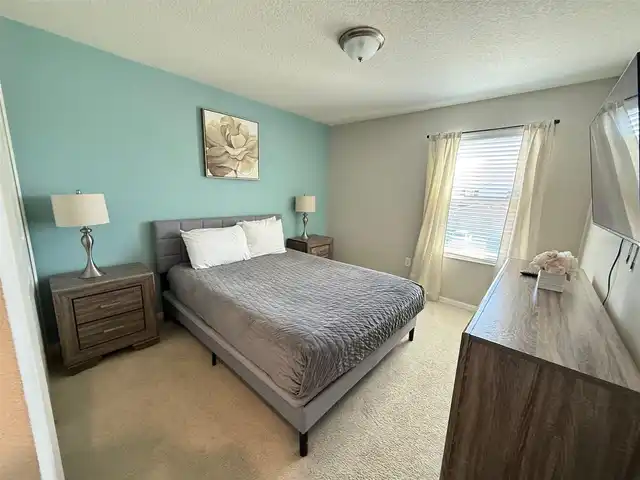 Listing Photo 17