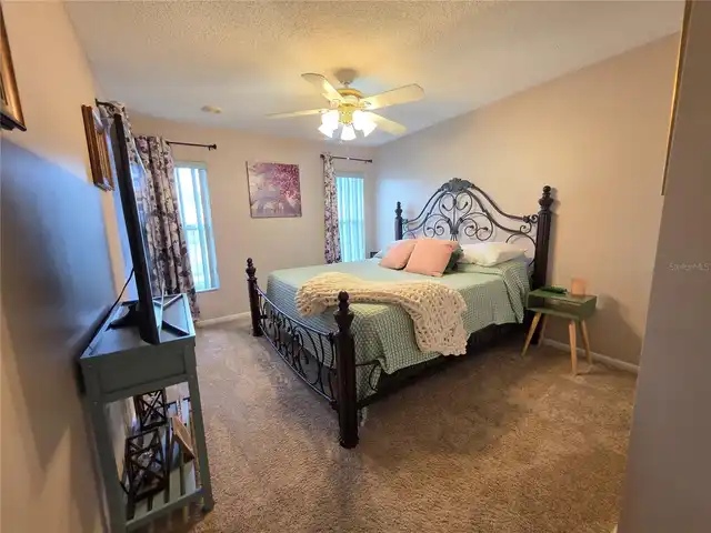 Listing Photo 10