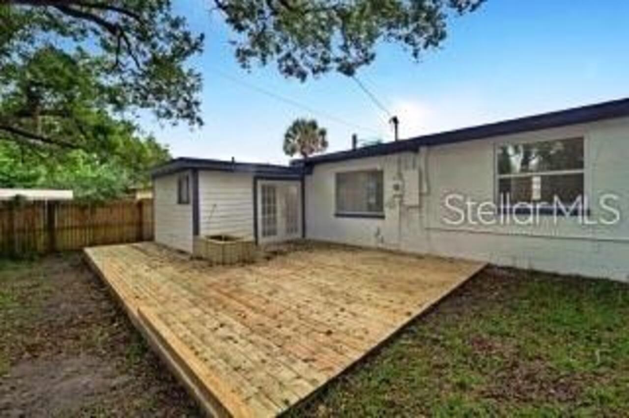 Listing Photo 16