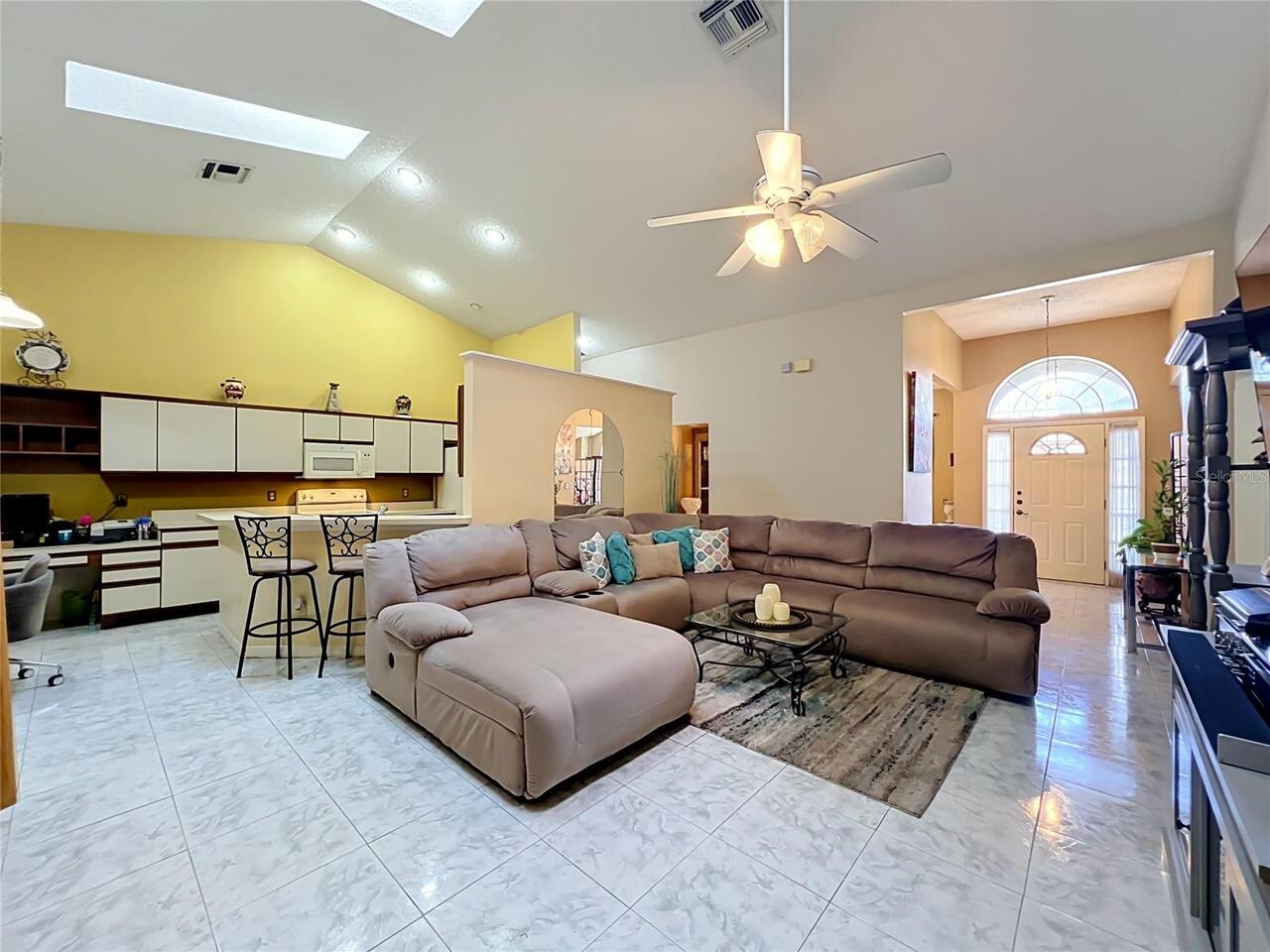 Listing Photo 16