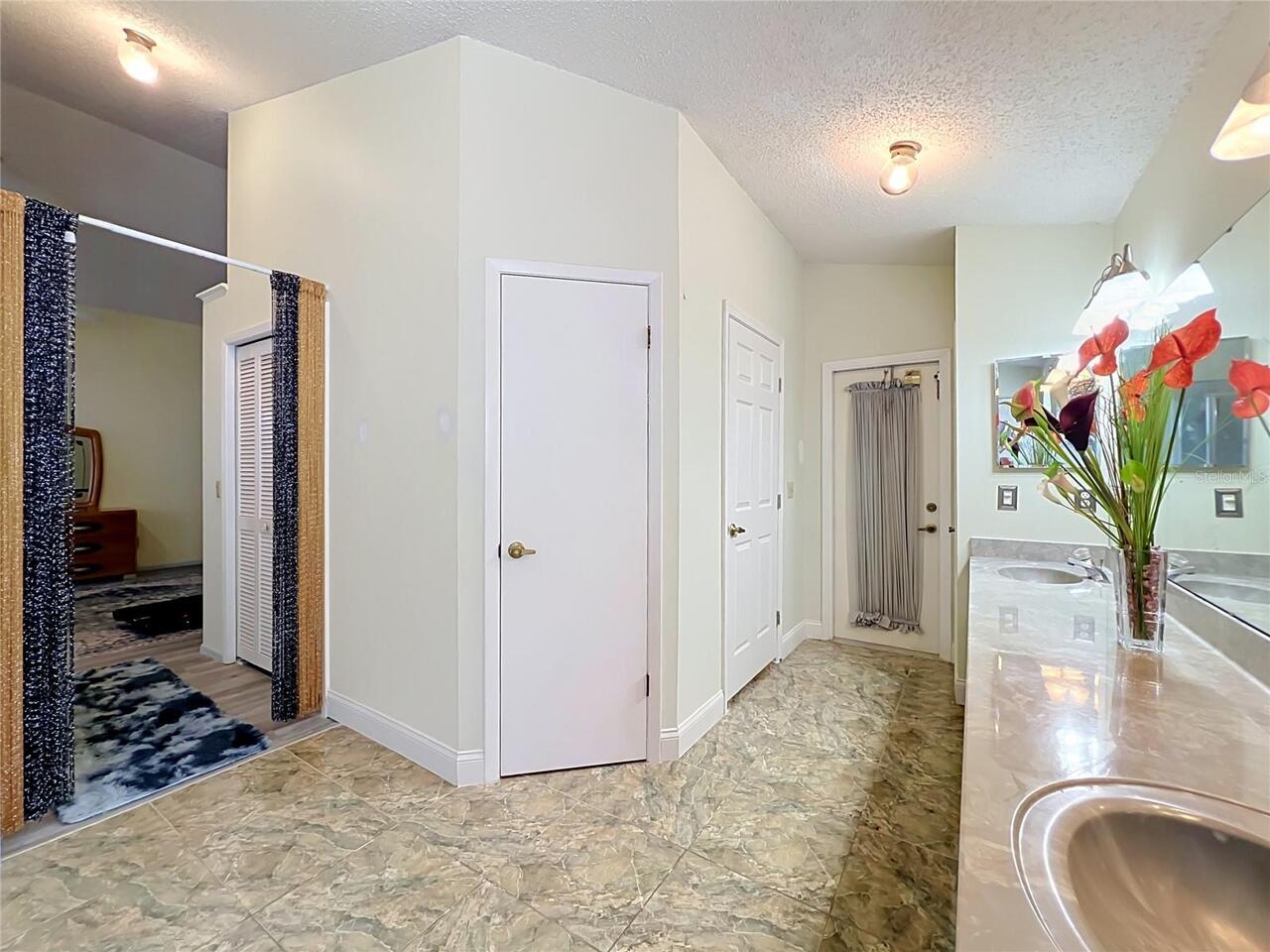 Listing Photo 33