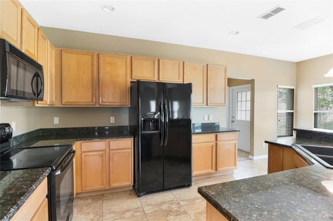 Listing Photo 8