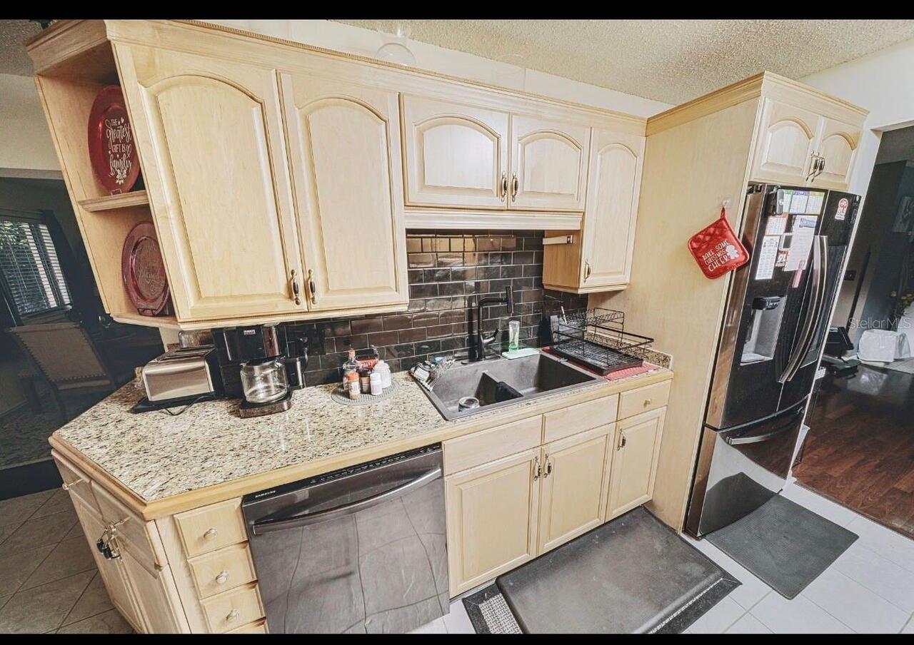 Listing Photo 7