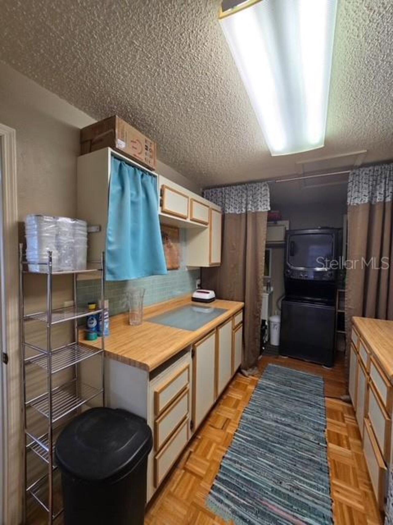 Listing Photo 12