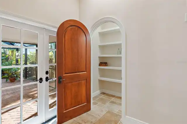 Listing Photo 16