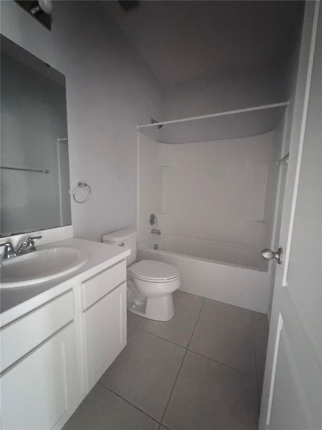 Listing Photo 12