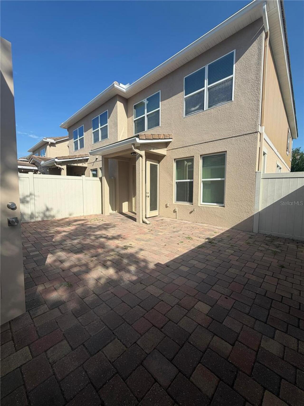 Listing Photo 17