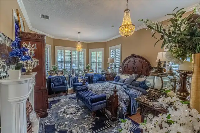Listing Photo 17