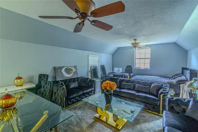 Listing Photo 22