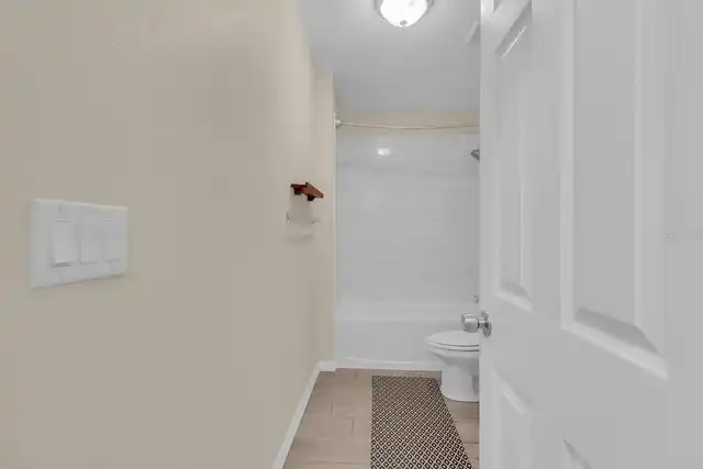 Listing Photo 14