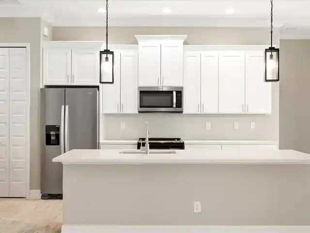 Listing Photo 7
