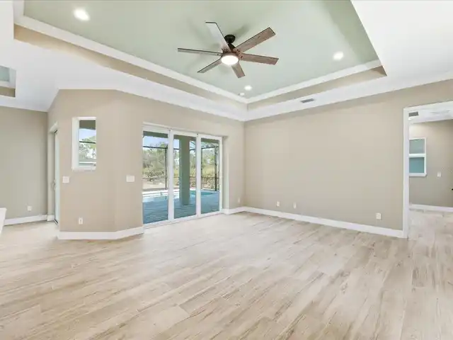 Listing Photo 9