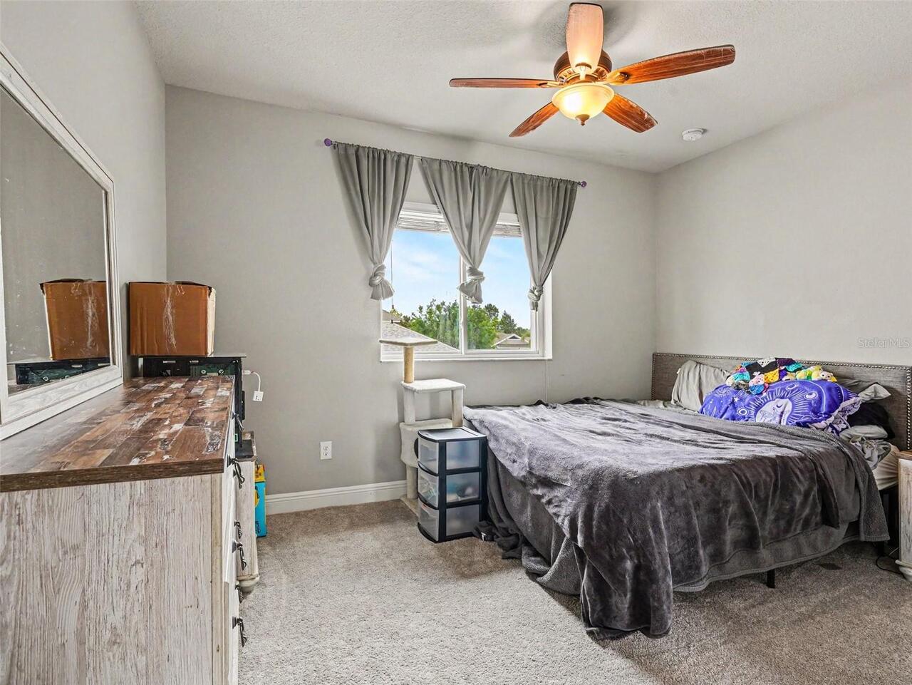 Listing Photo 11