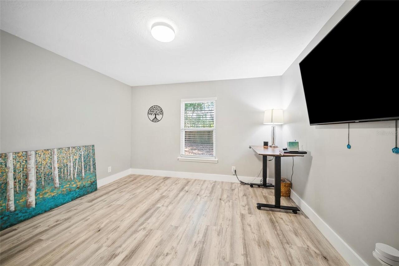 Listing Photo 29