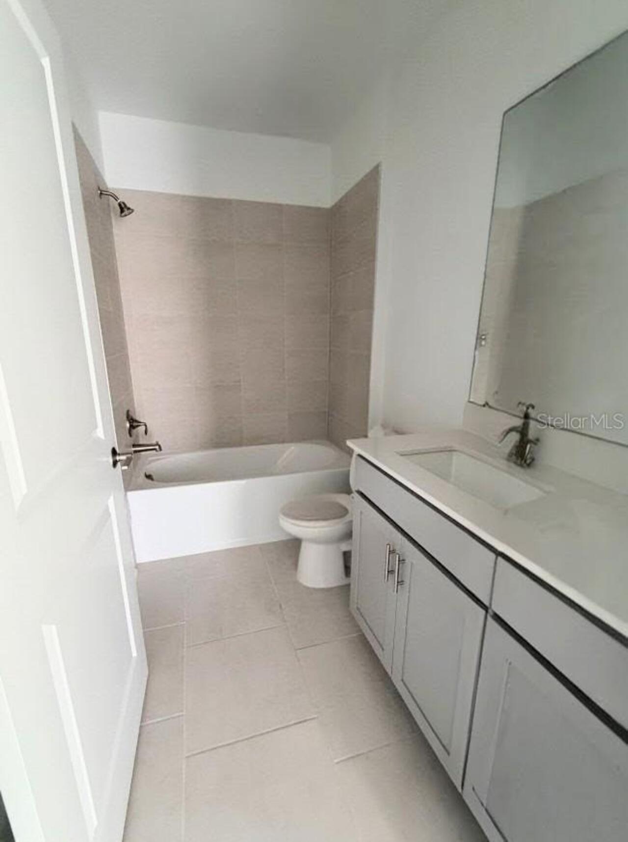 Listing Photo 8