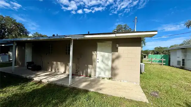 Listing Photo 9