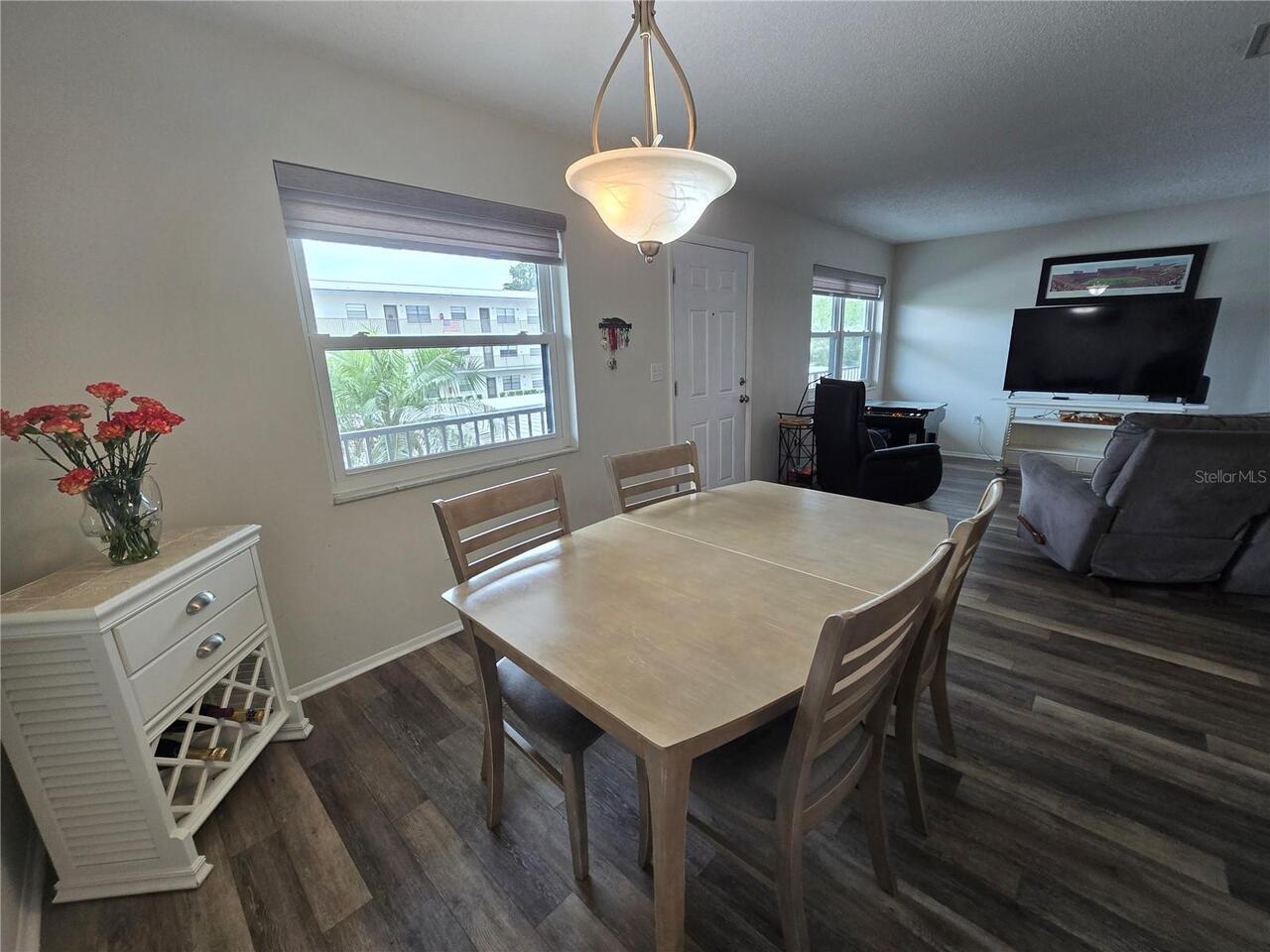 Listing Photo 14