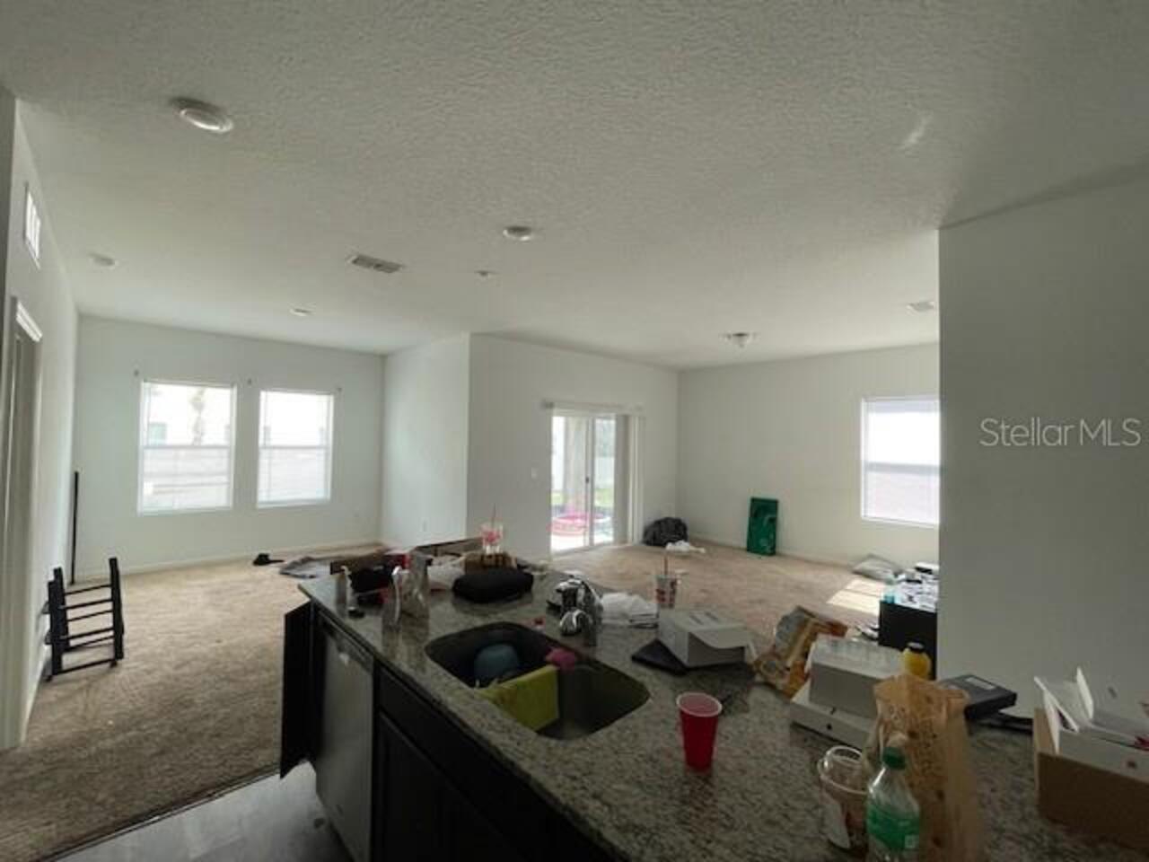 Listing Photo 12