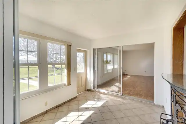 Listing Photo 14