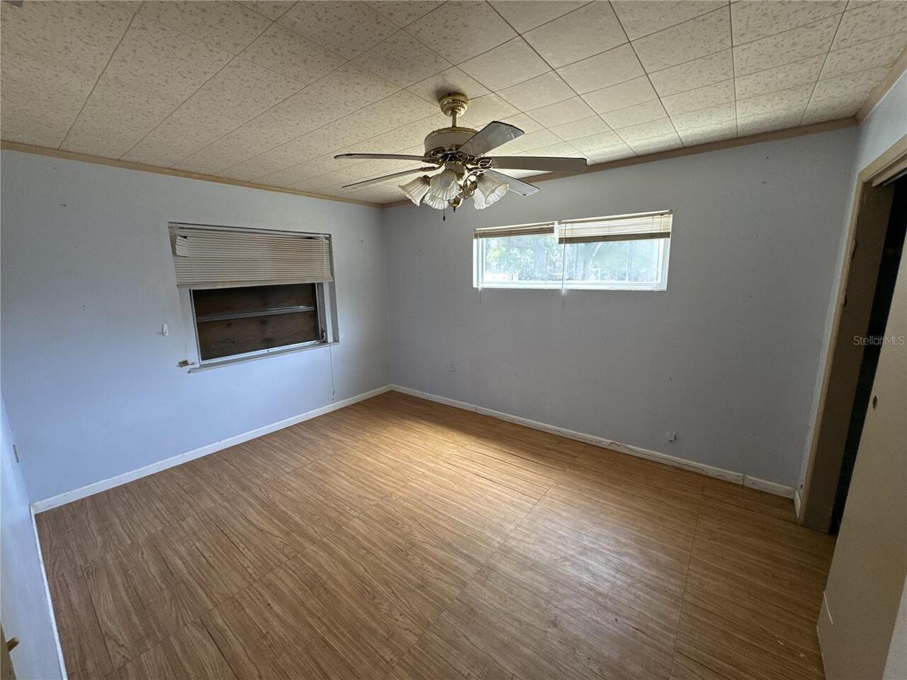 Listing Photo 8