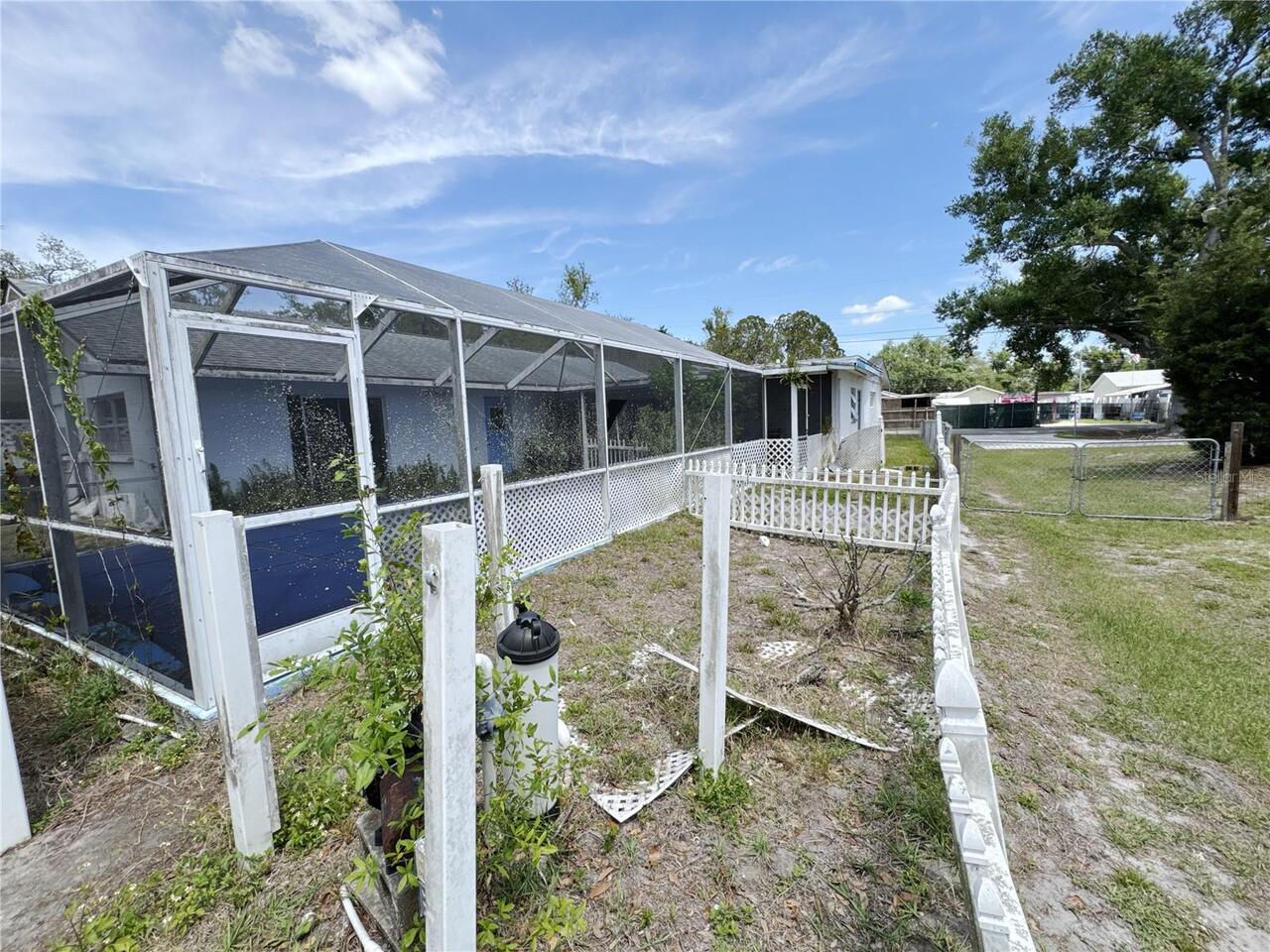 Listing Photo 12