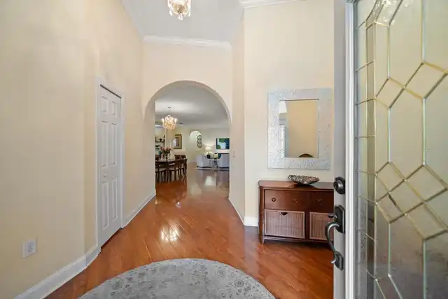 Listing Photo 6