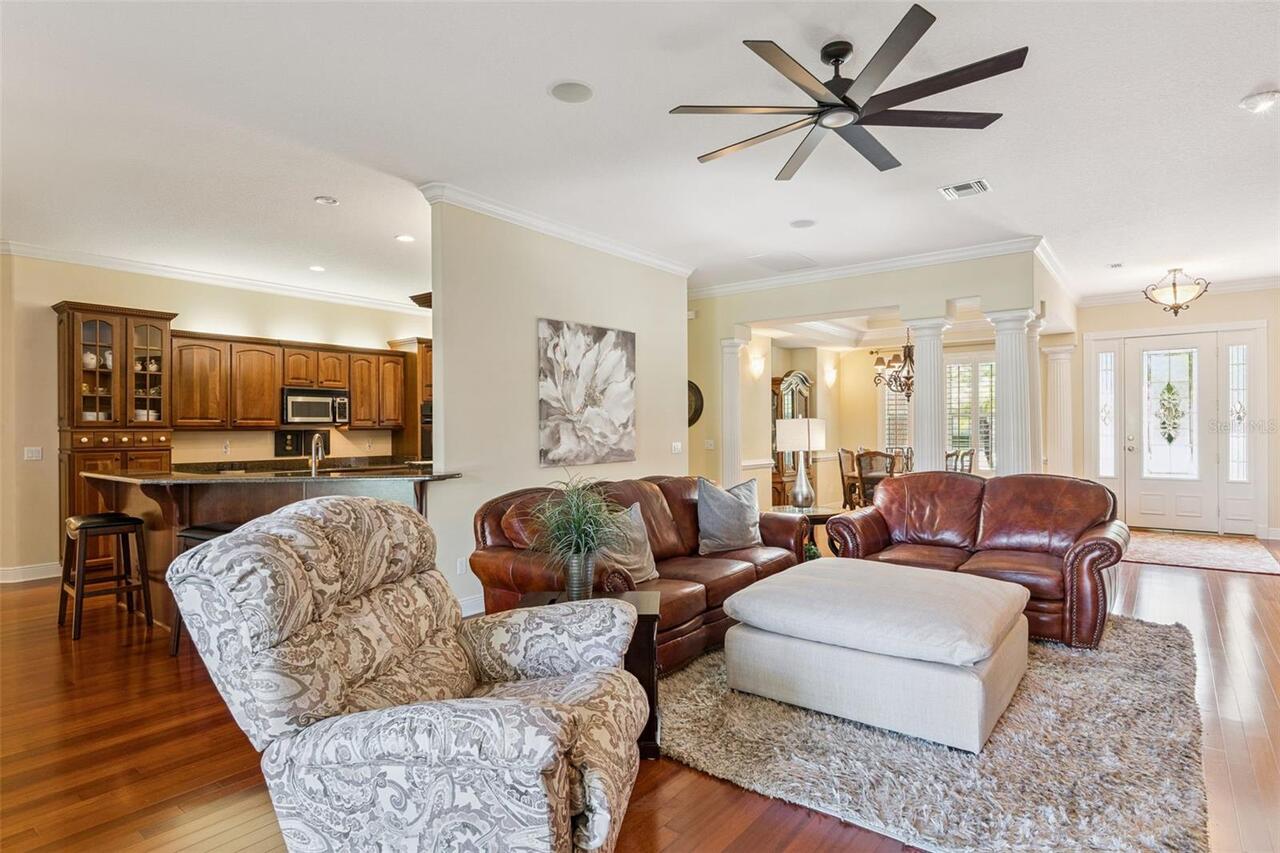 Listing Photo 12
