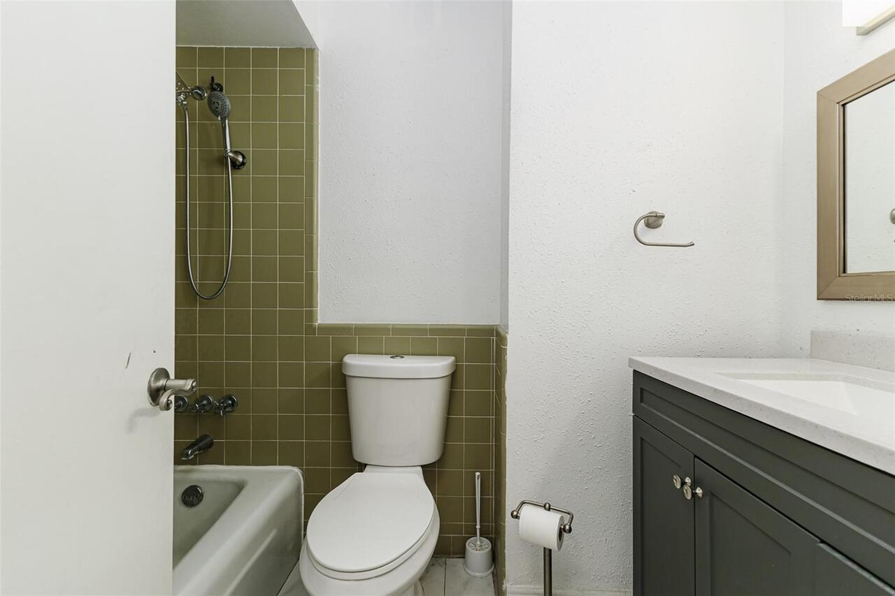 Listing Photo 17