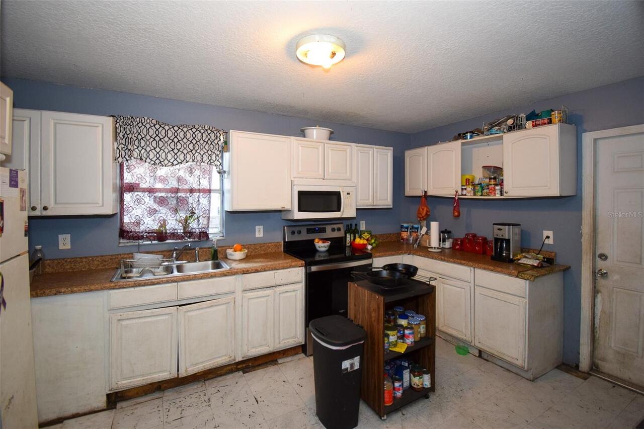 Listing Photo 9