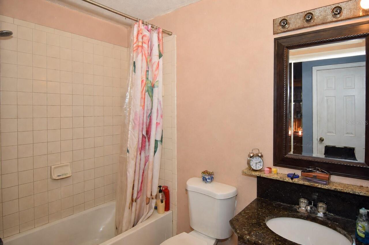 Listing Photo 10