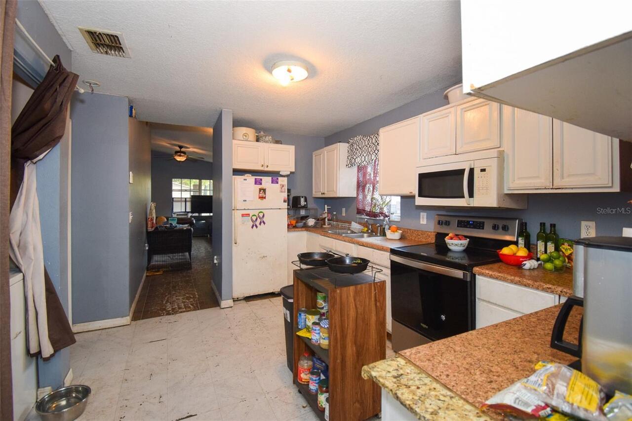 Listing Photo 11