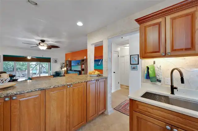 Listing Photo 17
