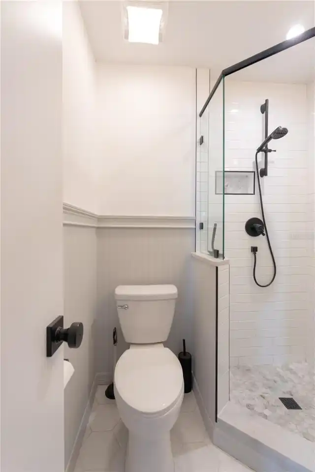 Listing Photo 9