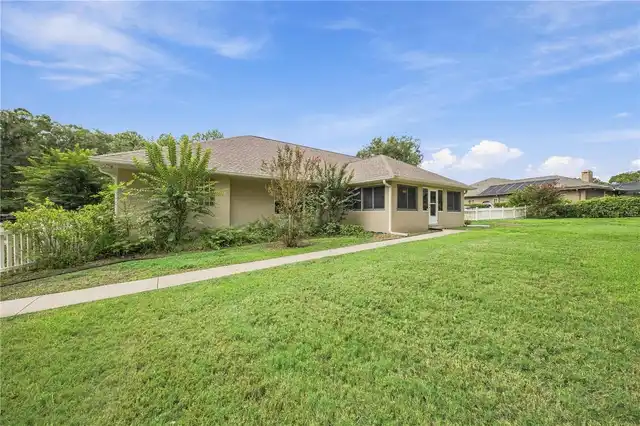Listing Photo 19