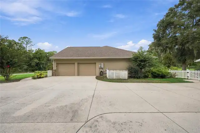Listing Photo 21