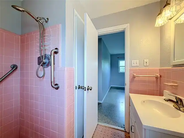 Listing Photo 25