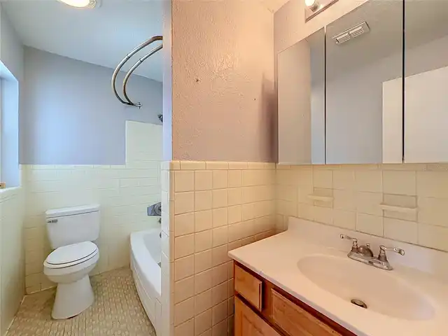 Listing Photo 33