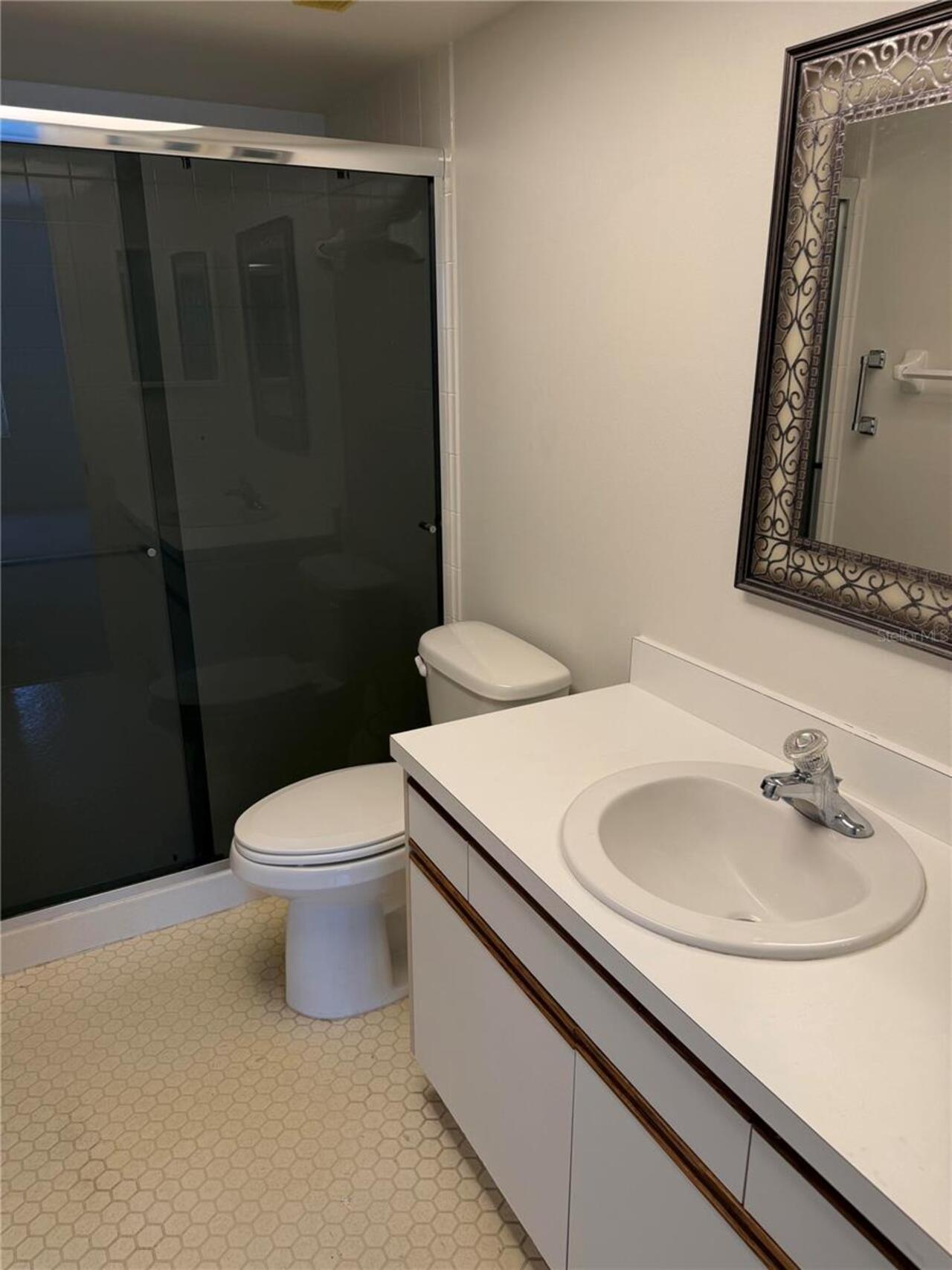 Listing Photo 9